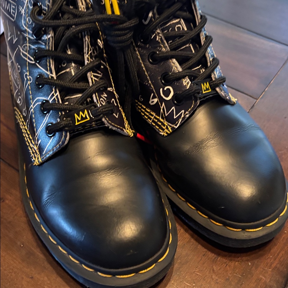 Limited Edition Basquiat Dr. Martens - Picture 6 of 17